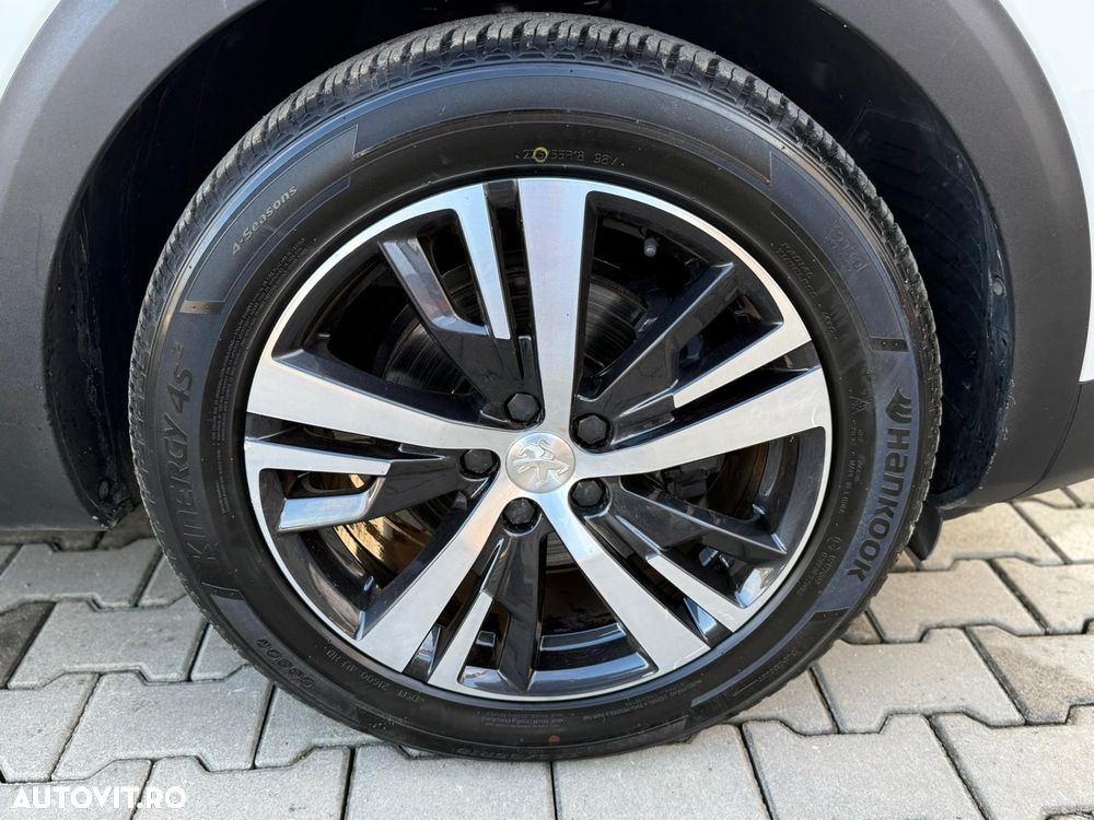 Peugeot 3008 PureTech 130 Stop & Start GPF Allure Pack - 14