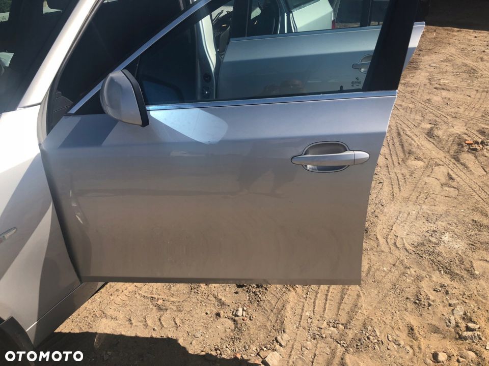 BMW E60 E61 DRZWI LEWY PRZÓD TITANSILBER 354 - 4