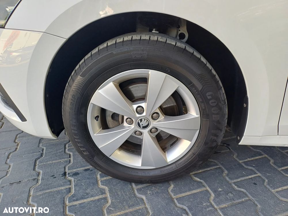 Skoda Octavia 1.5 TSI DSG Mild Hybrid Ambition - 5