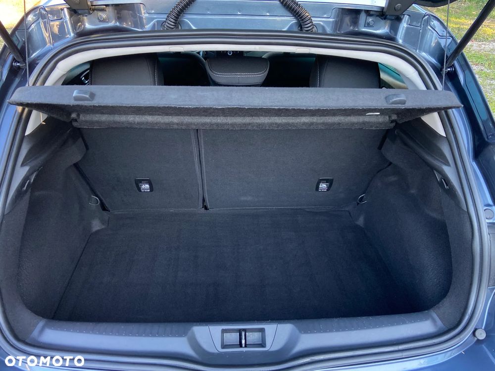 Renault Megane 1.3 TCe FAP Limited EDC - 39