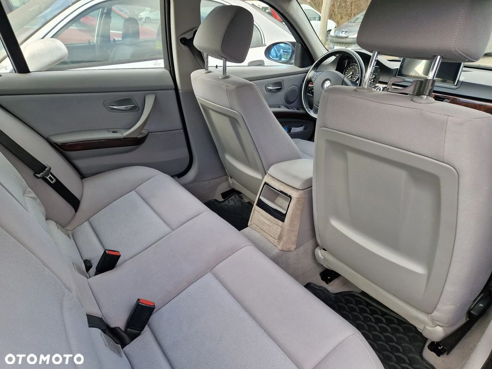 BMW Seria 3 - 11