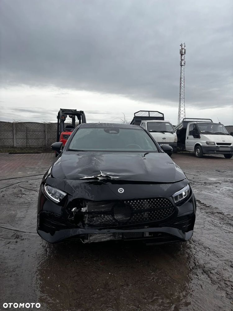 Mercedes-Benz Klasa A 180 d 8G-DCT Edition AMG Line - 4