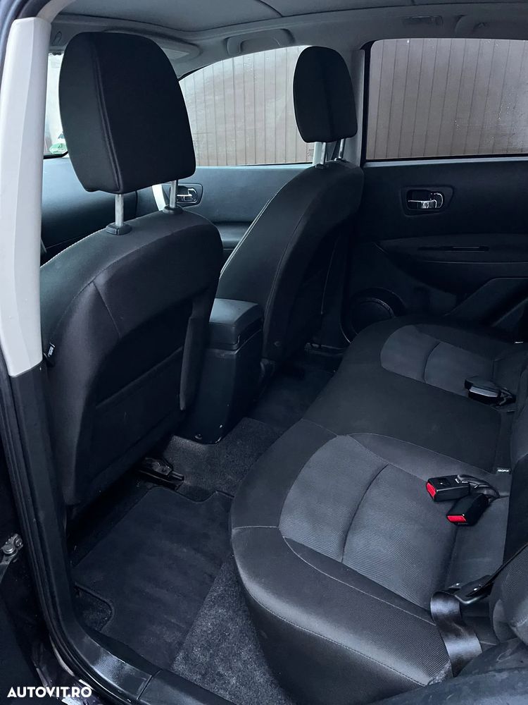 Nissan Qashqai 2.0 dCi DPF 4x4 Aut acenta - 7