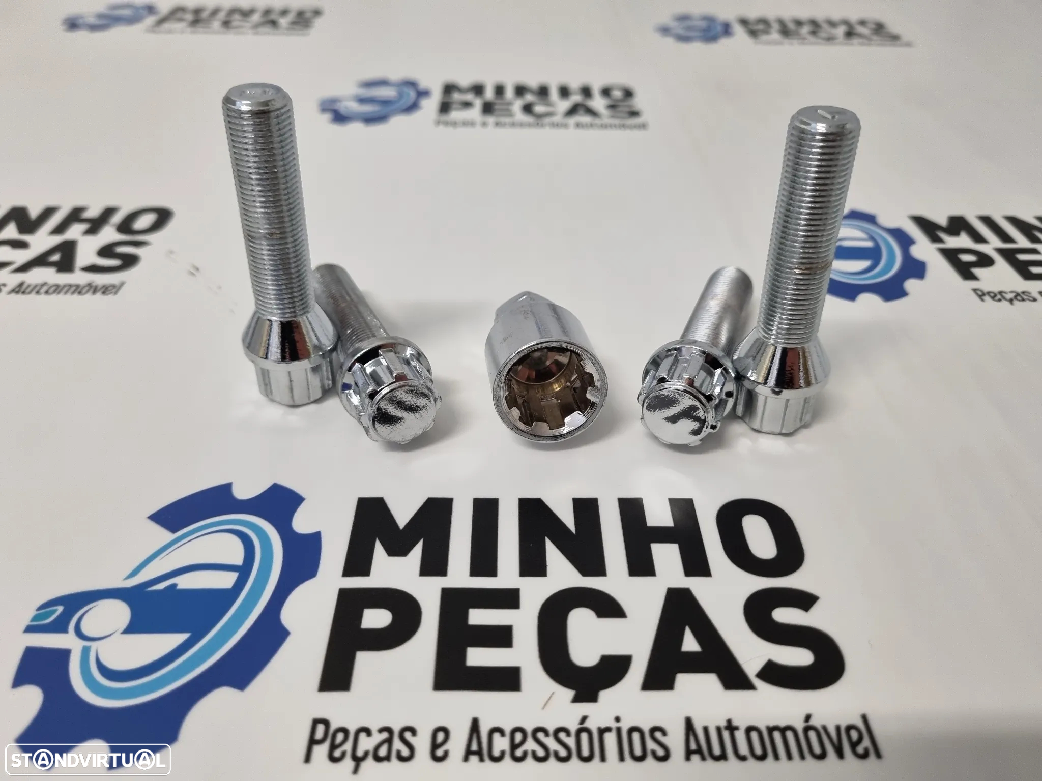 Conjunto de Pernos Anti-Roubo Compridos P/ Espaçadores - 4