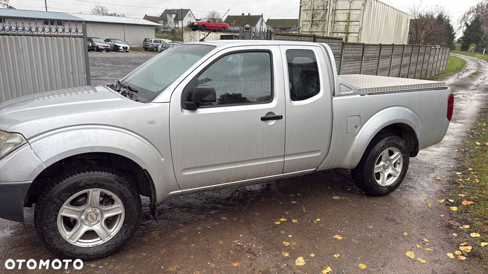 Nissan Navara 2.5 D FE - 12