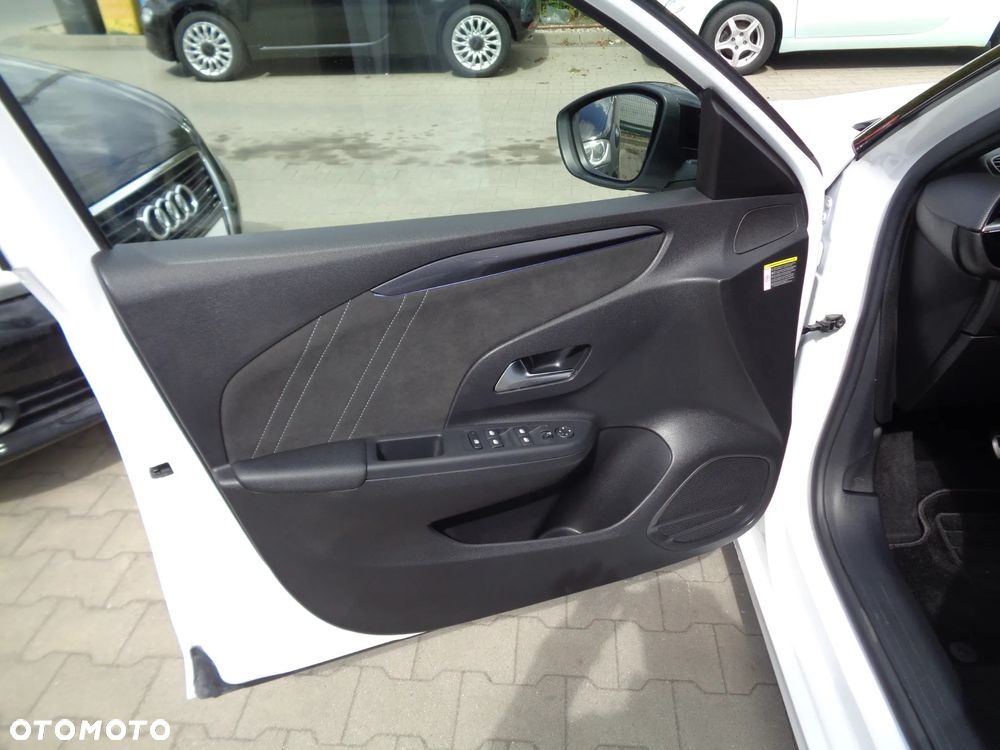 Opel Corsa Electric GS - 11