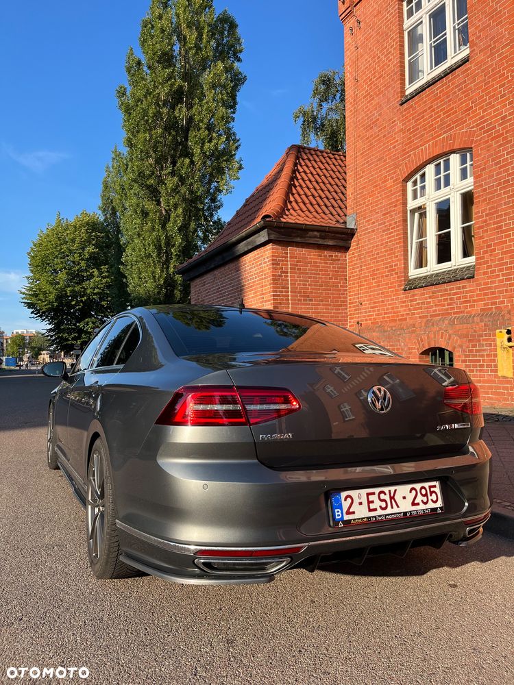 Volkswagen Passat - 27