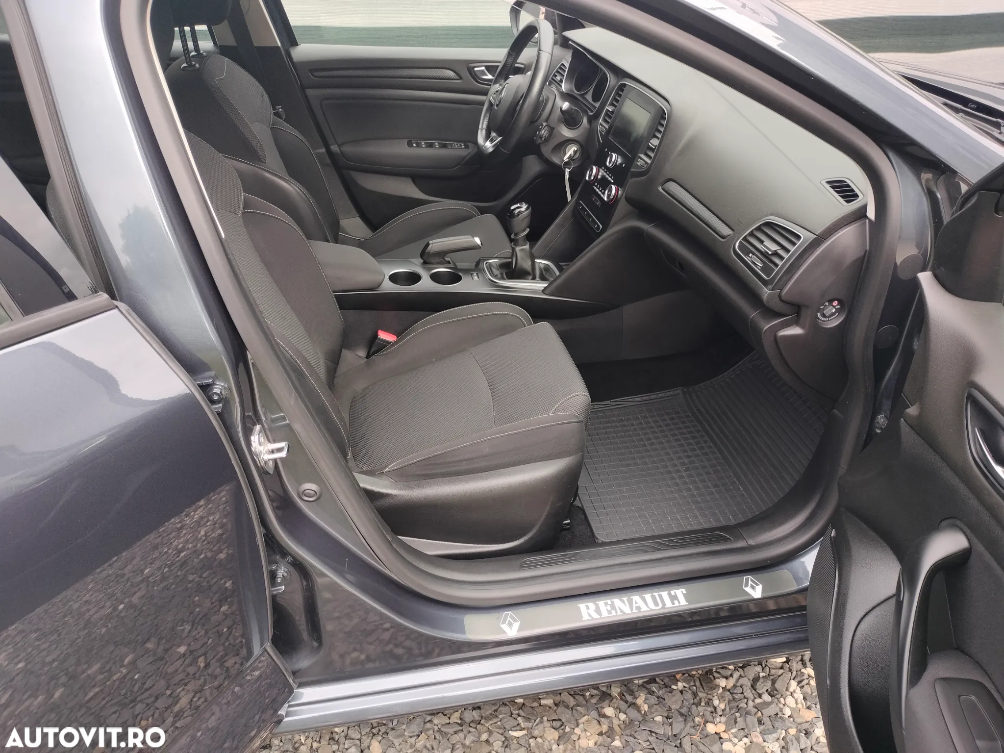 Renault Megane - 5