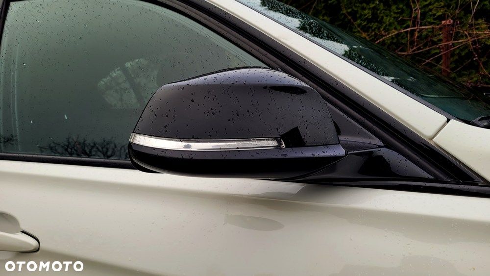 BMW Seria 3 320d Sport Line - 22