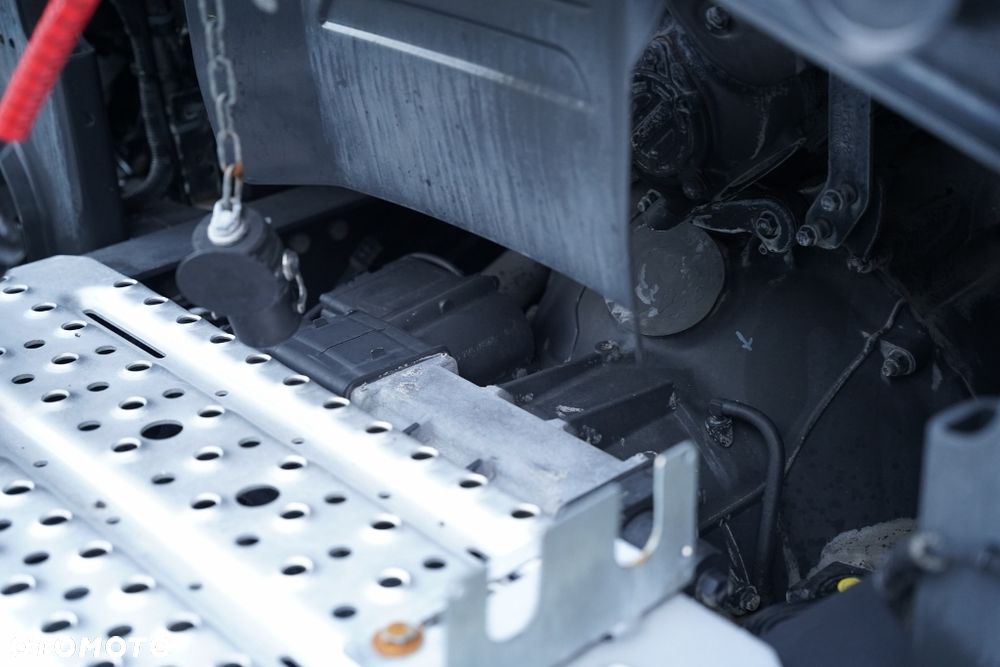 Scania R 520 / V8 /  RETARDER / KLIMATYZACJA POSTOJOWA / CAŁA NA PODUSZKACH / EURO 6 - 18