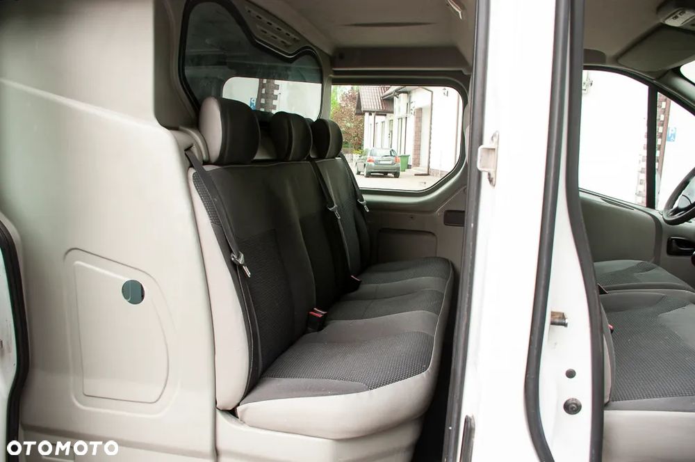 Opel VIVARO BRYGADÓWKA 6os - 30