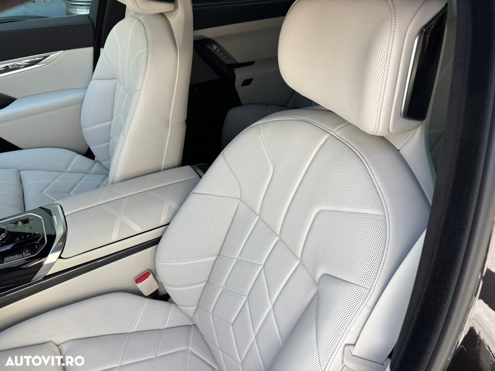 BMW Seria 7 - 14