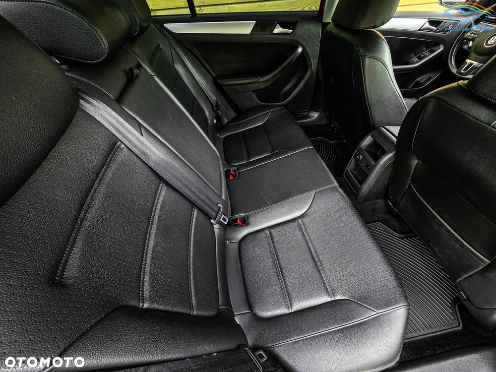 Volkswagen Jetta - 17