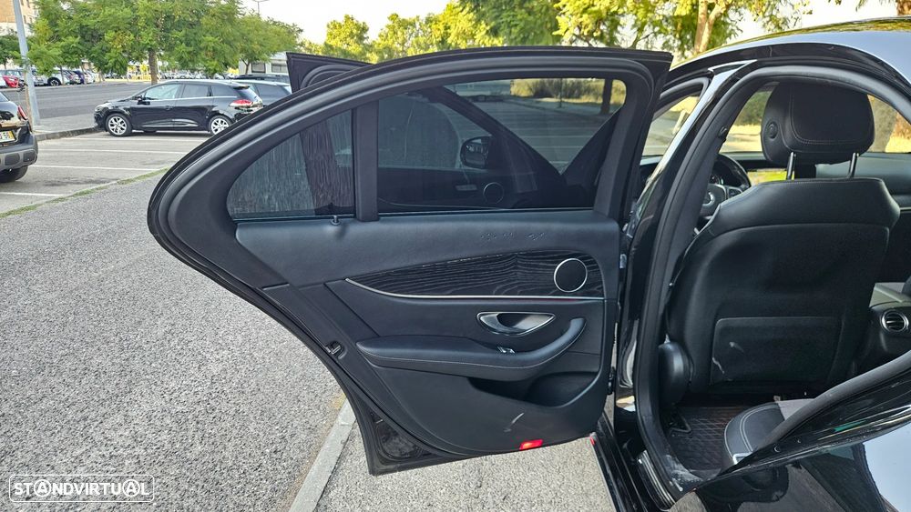 Mercedes-Benz E 220 - 31