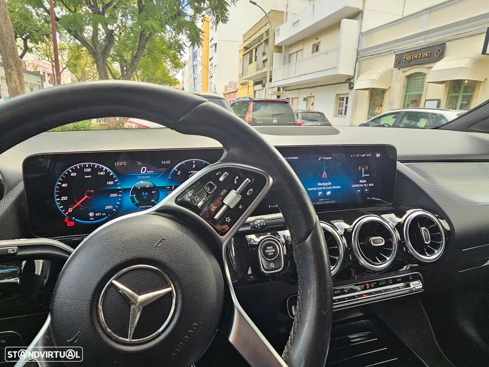 Mercedes-Benz GLA 180 d Progressive - 5