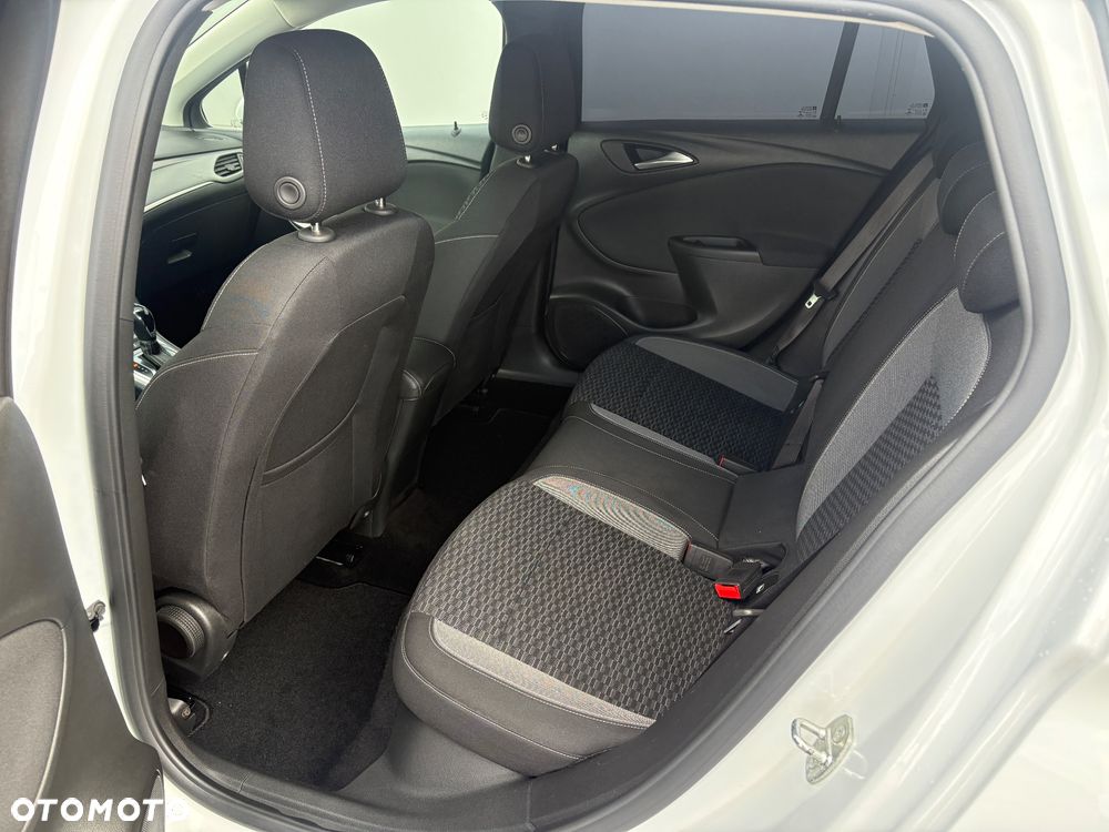Opel Astra - 19