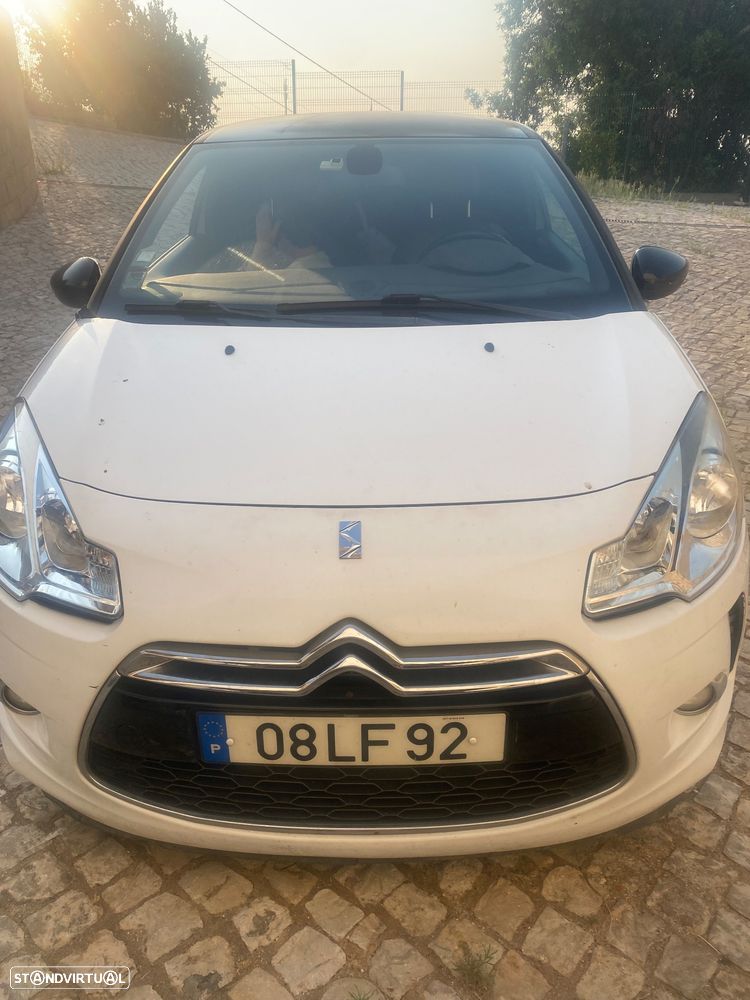 Citroën DS3 1.6 e-HDi Airdream Sport Chic - 4