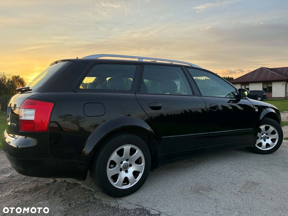 Audi A4 Avant - 4