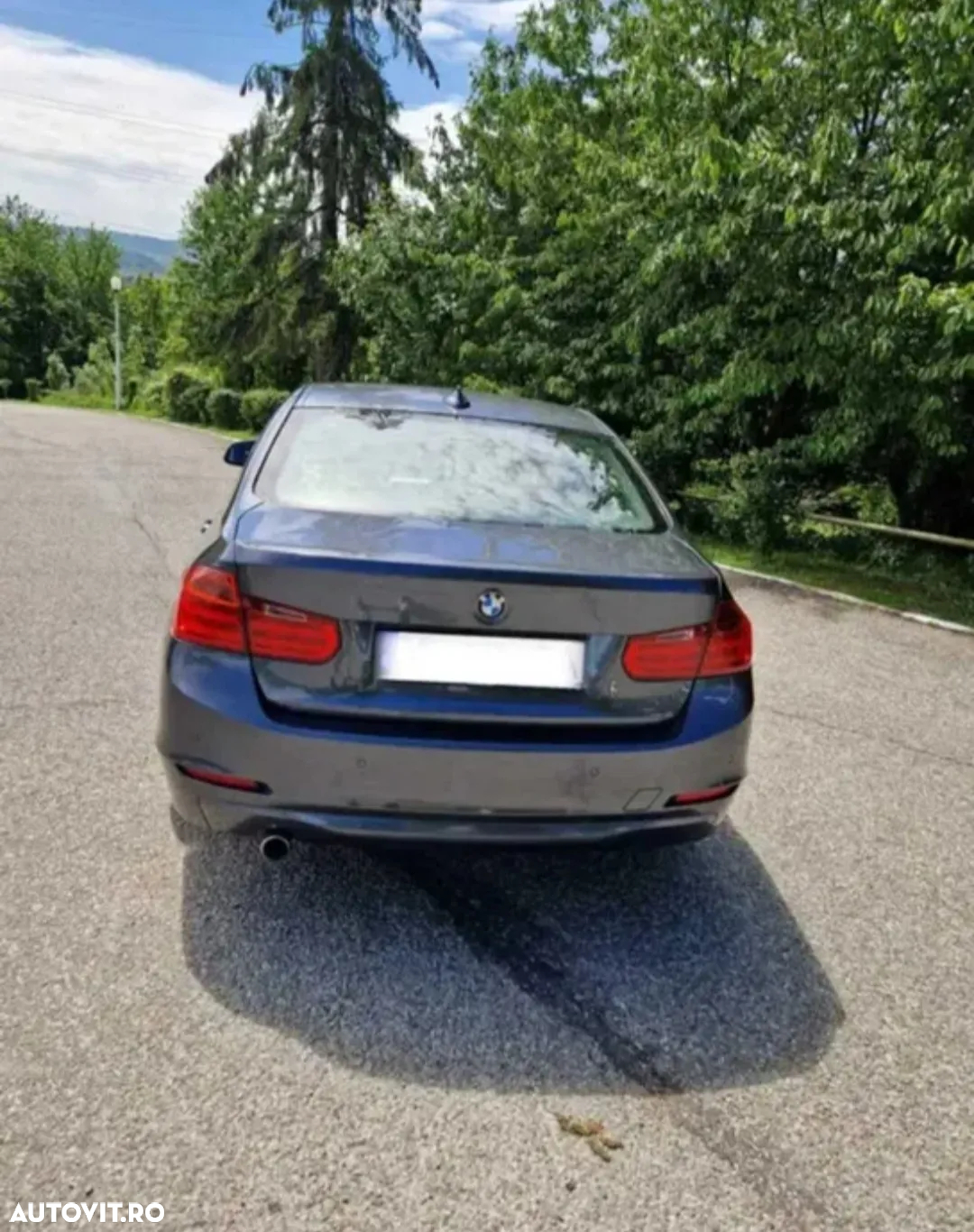 BMW Seria 3 320d - 4