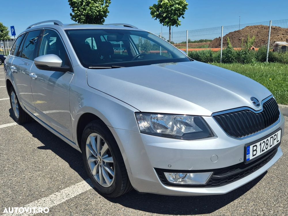 Skoda Octavia 1.6 TDI DSG Style - 11