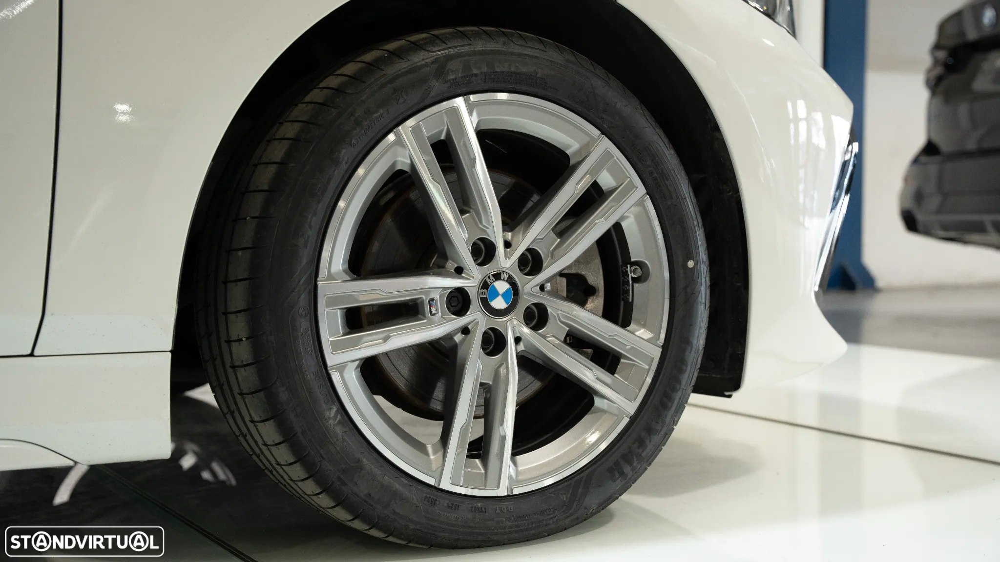 BMW 116 d Pack Desportivo M Auto - 27