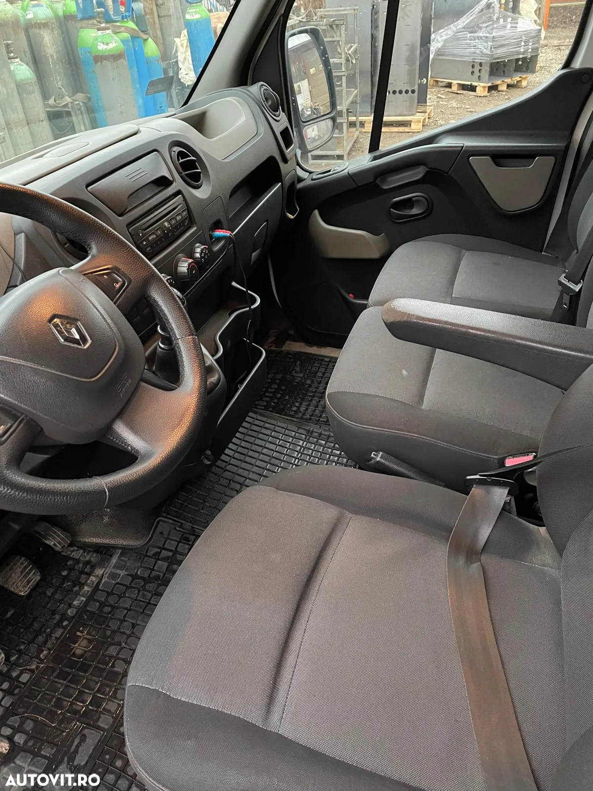 Renault Master 2.3 dCi 145 Minibus L3H2 16+1 locuri 3,87 t Confort - 8