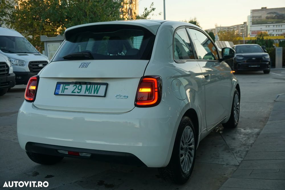 Fiat 500E - 7