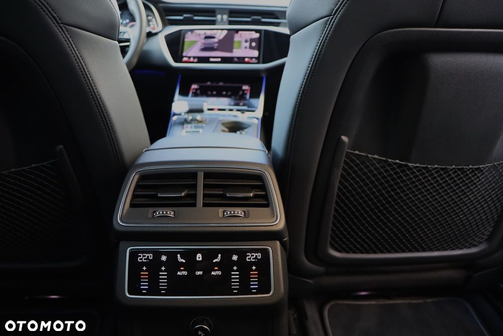 Audi A6 Avant 55 TFSI e quattro S tronic S line - 30