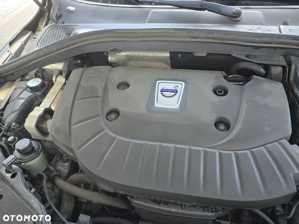 Volvo XC 60 D4 AWD Momentum - 17