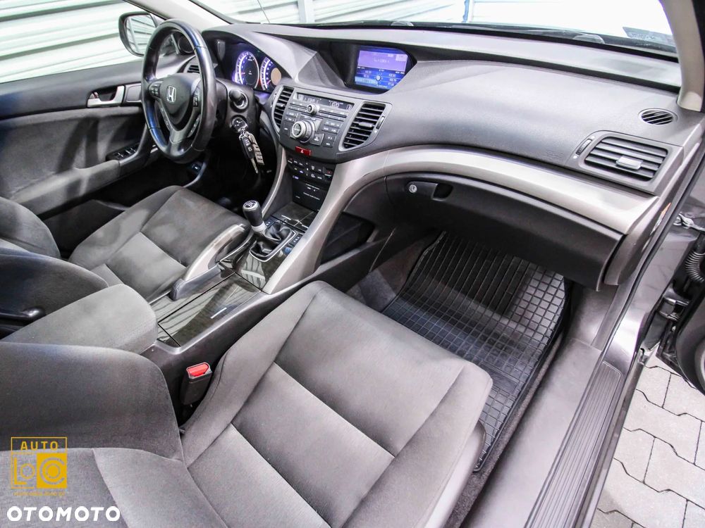 Honda Accord 2.0 Executive - 9