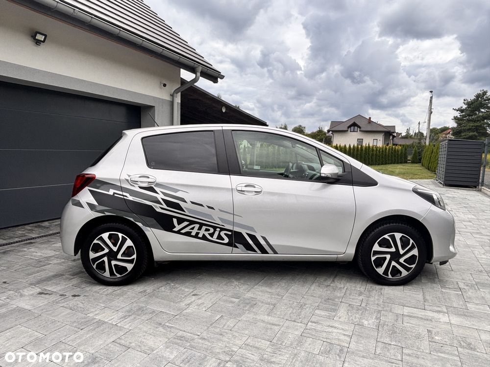 Toyota Yaris 1.33 Prestige - 12