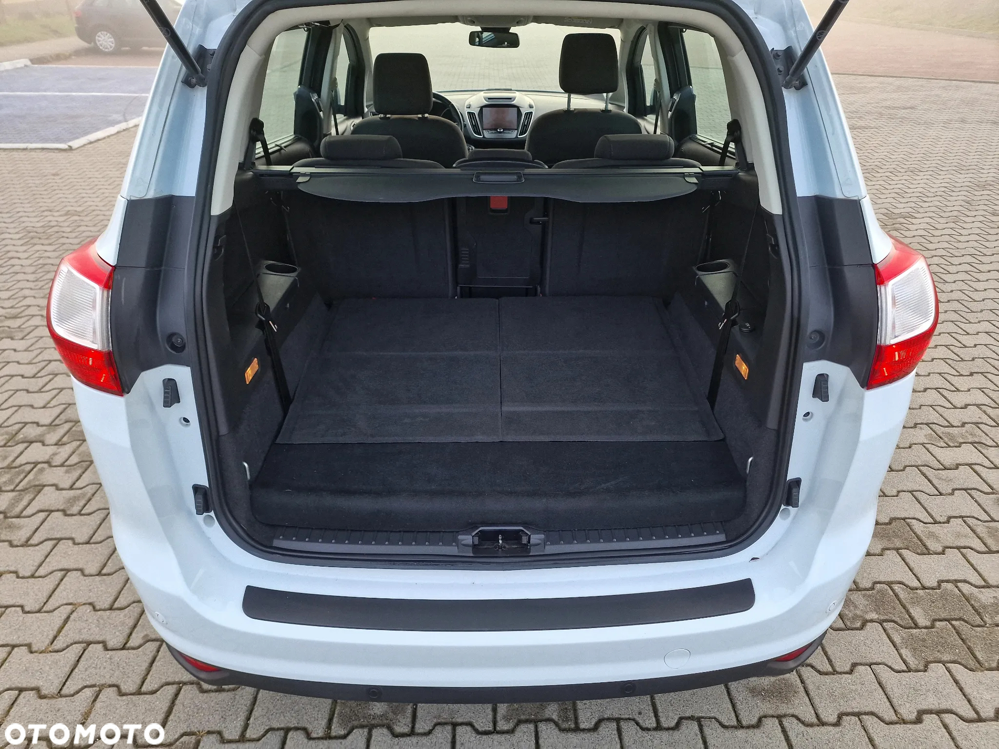 Ford Grand C-MAX 2.0 TDCi Start-Stopp-System Titanium - 33