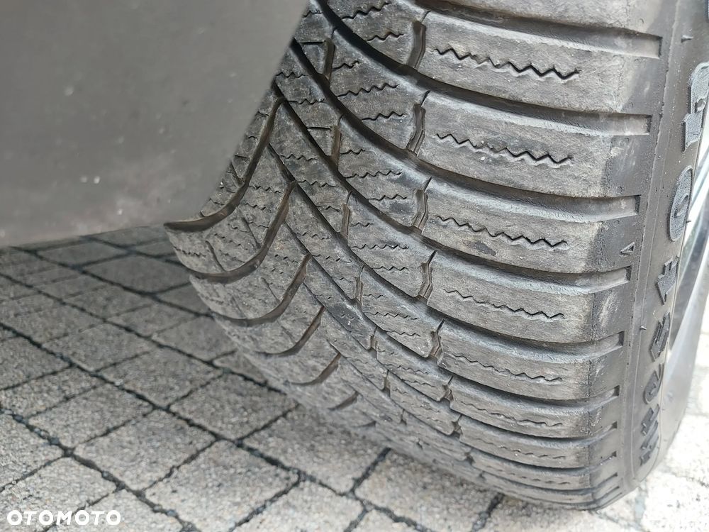 Peugeot 3008 PureTech 180 Stop & Start GPF EAT8 Allure - 24
