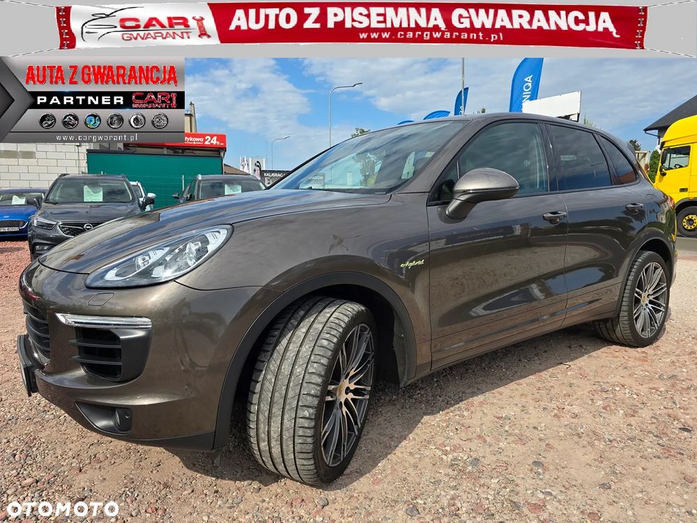 Porsche Cayenne S e-Hybrid - 1