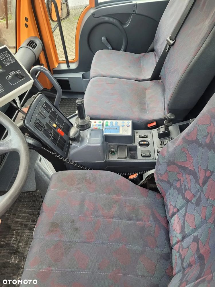 Mercedes-Benz Unimog U300 Ciągnik - 7