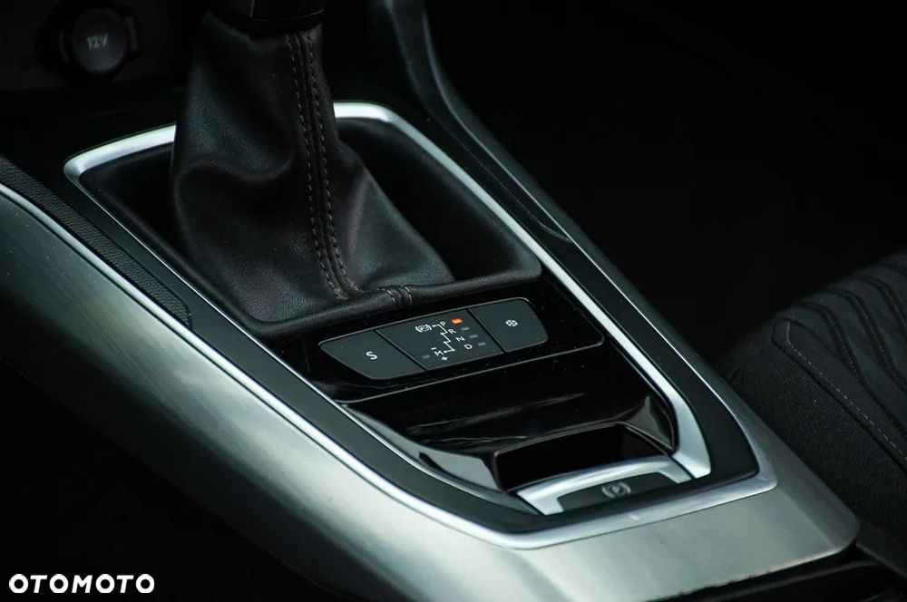 Peugeot 308 BlueHDi 150 Automatik Stop & Start Allure - 37