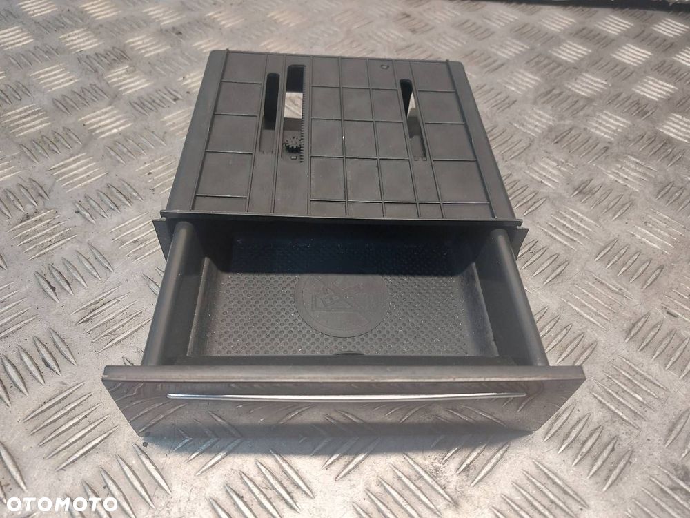 SCHOWEK KONSOLI ŚRODKOWY SKODA SUPERB I 6Y0858332 - 2