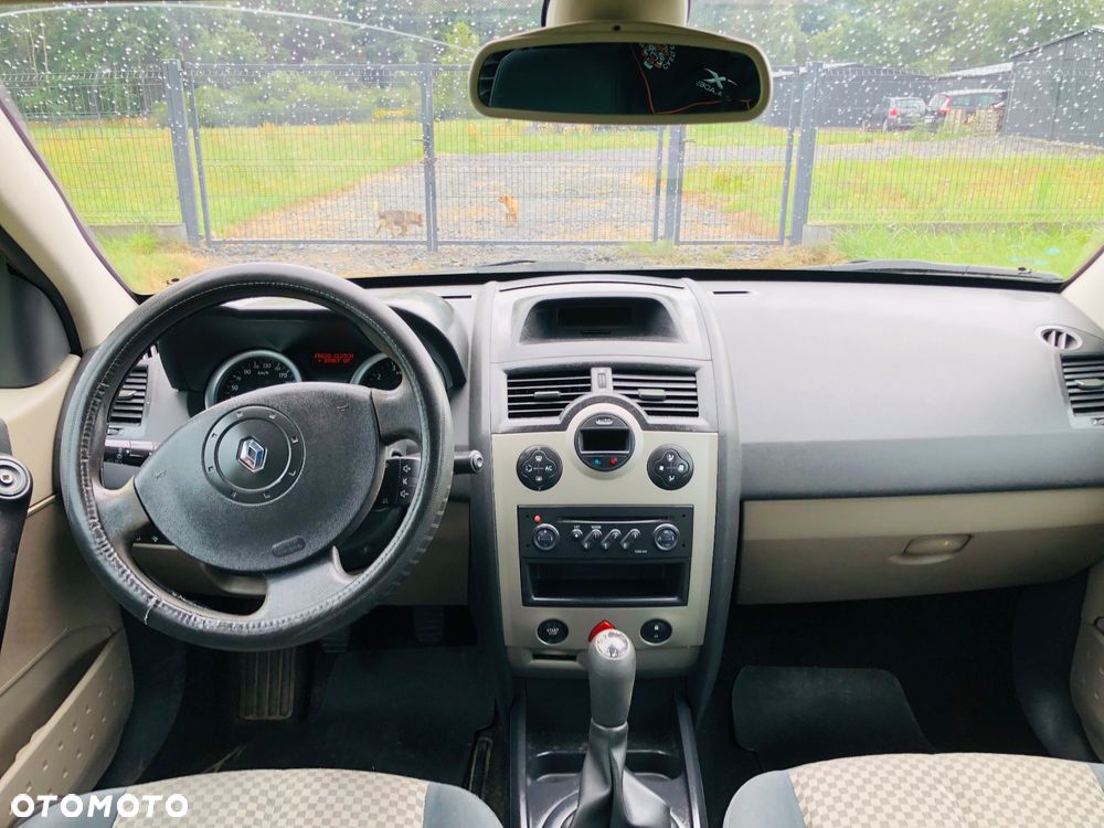 Renault Megane 1.4 Expression - 11