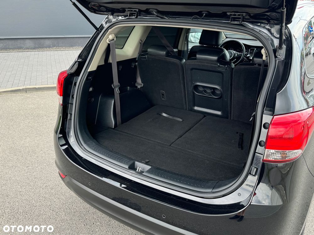 Kia Carens 1.7 CRDi Business Line 7os 7DCT - 12