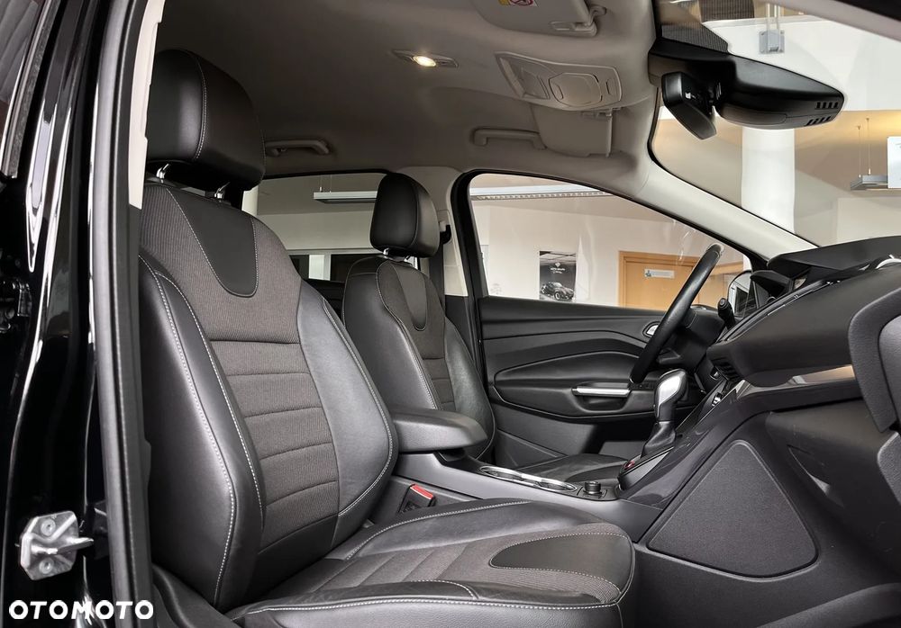 Ford Kuga 2.0 TDCi 4x4 Titanium - 23