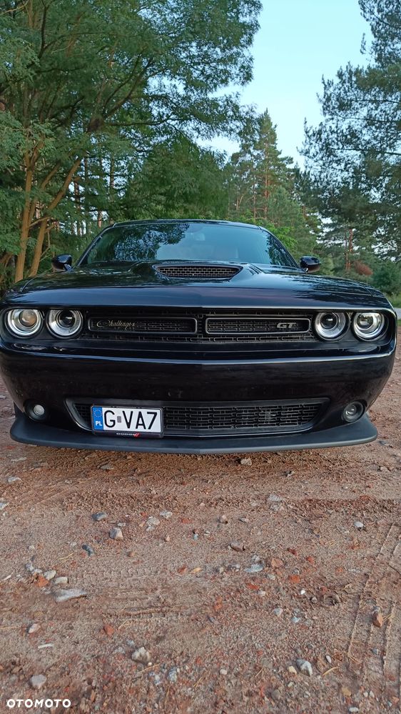 Dodge Challenger - 17