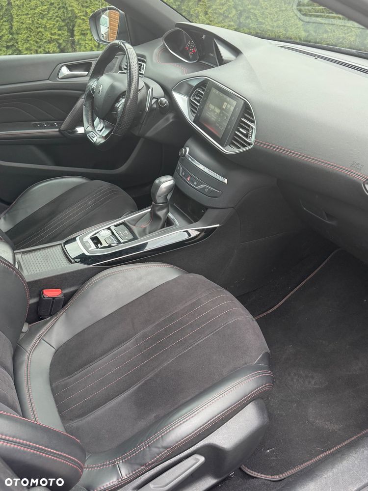 Peugeot 308 - 13