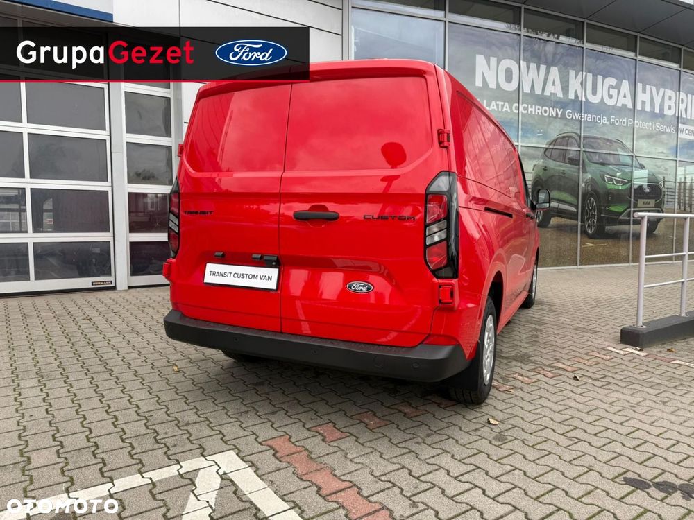 Ford Transit Custom - 11