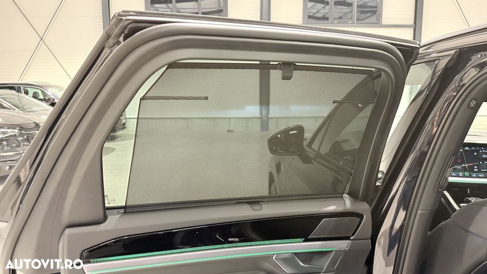 Volkswagen Touareg V6 TSI eHybrid PHEV R - 36