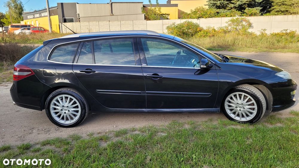 Renault Laguna dCi 175 FAP GT - 2