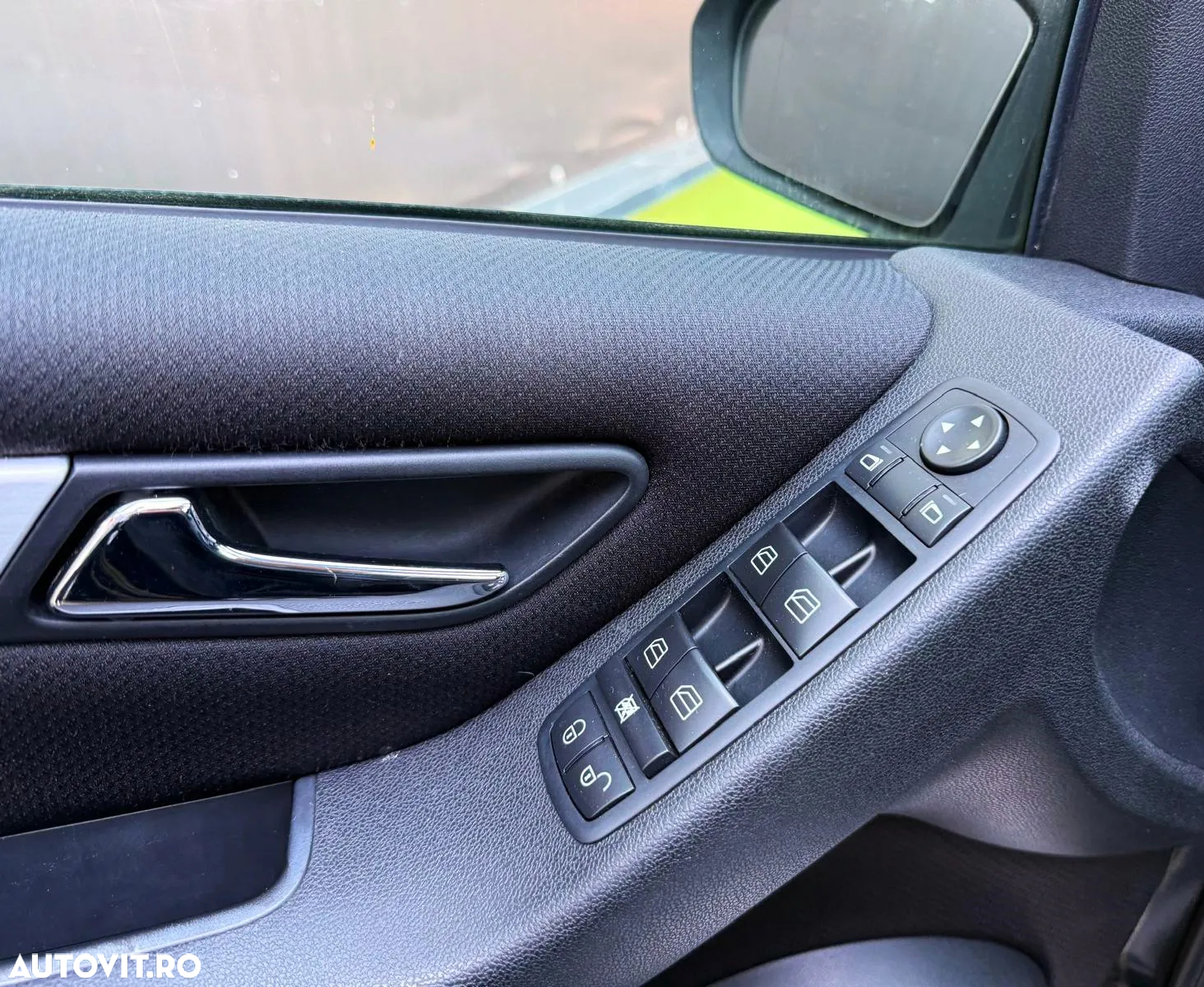 Mercedes-Benz B 200 CDI Autotronic - 27