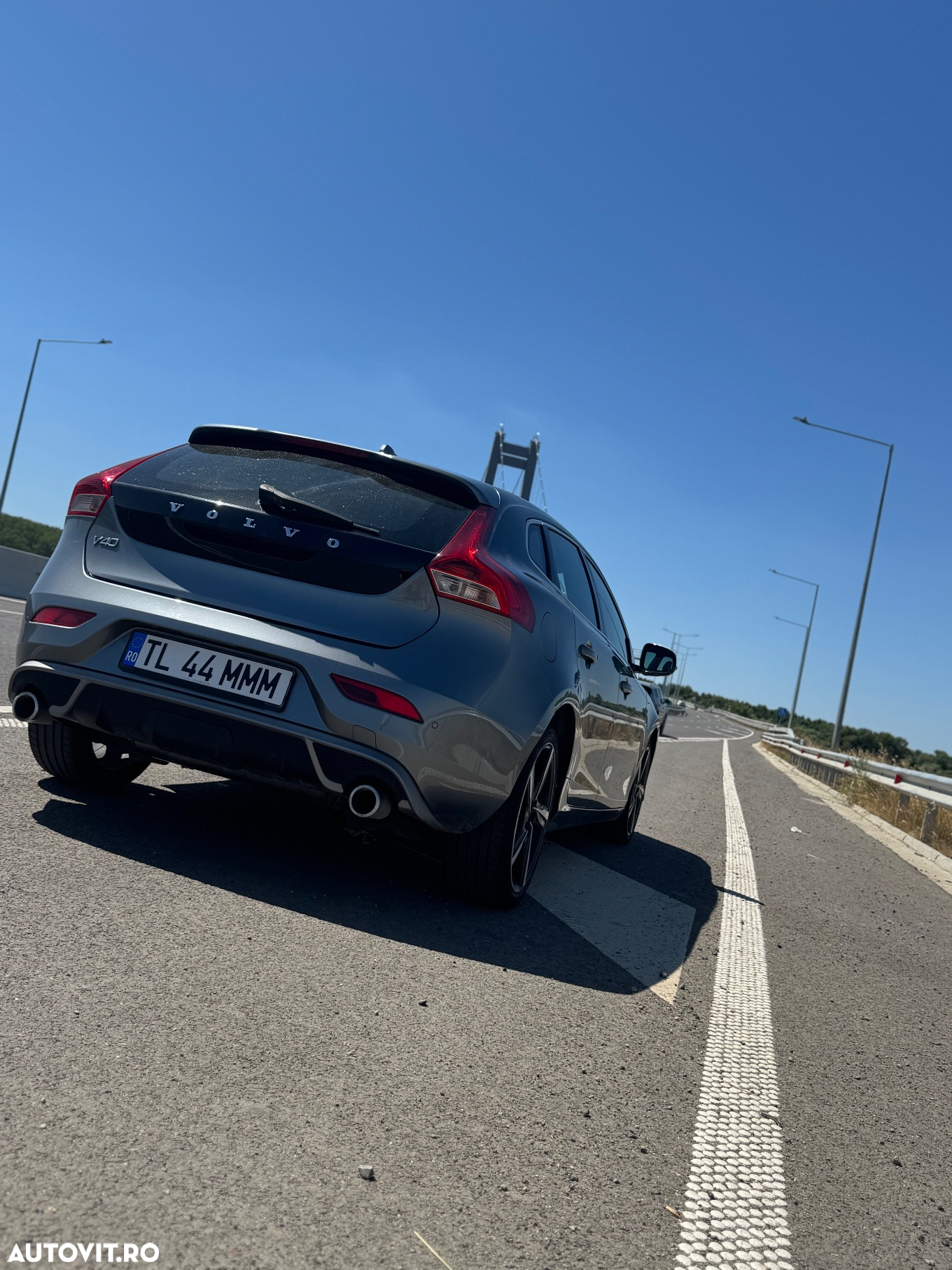 Volvo V40 D4 VEA R-Design - 8