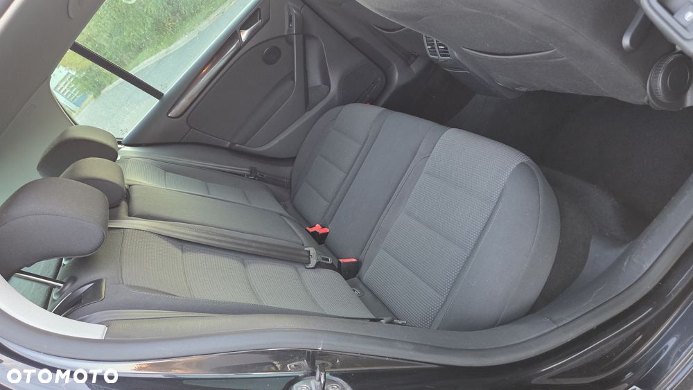 Volkswagen Golf - 10