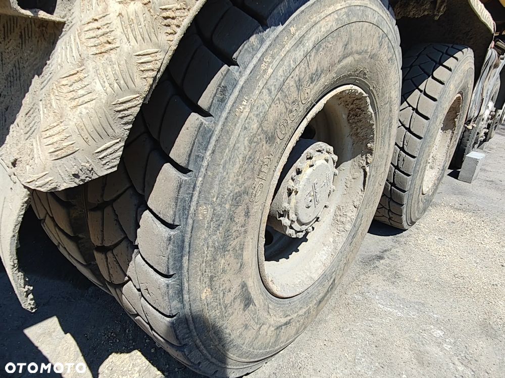 DAF 85.410 - 18