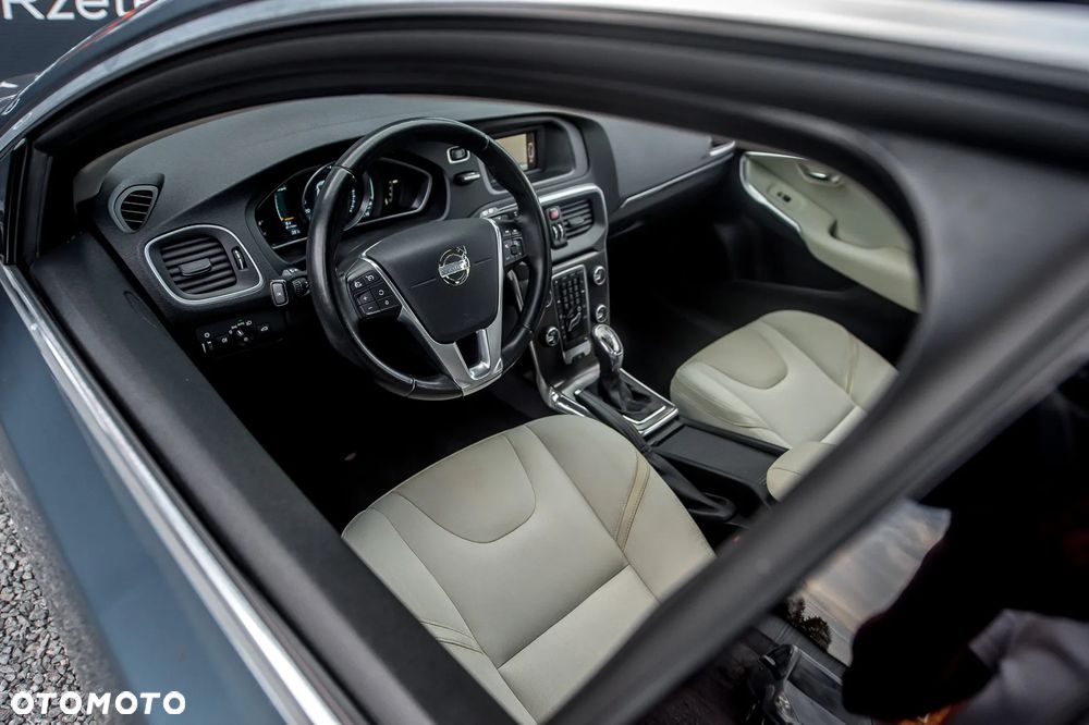 Volvo V40 - 15